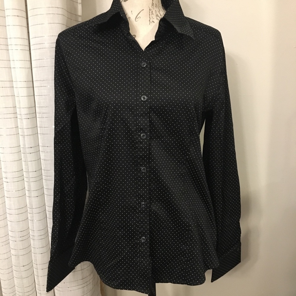 New York & Company Button Down Size Large